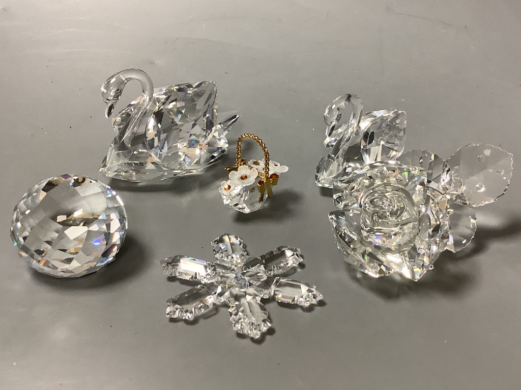 Six pieces of Swarovski crystal glass